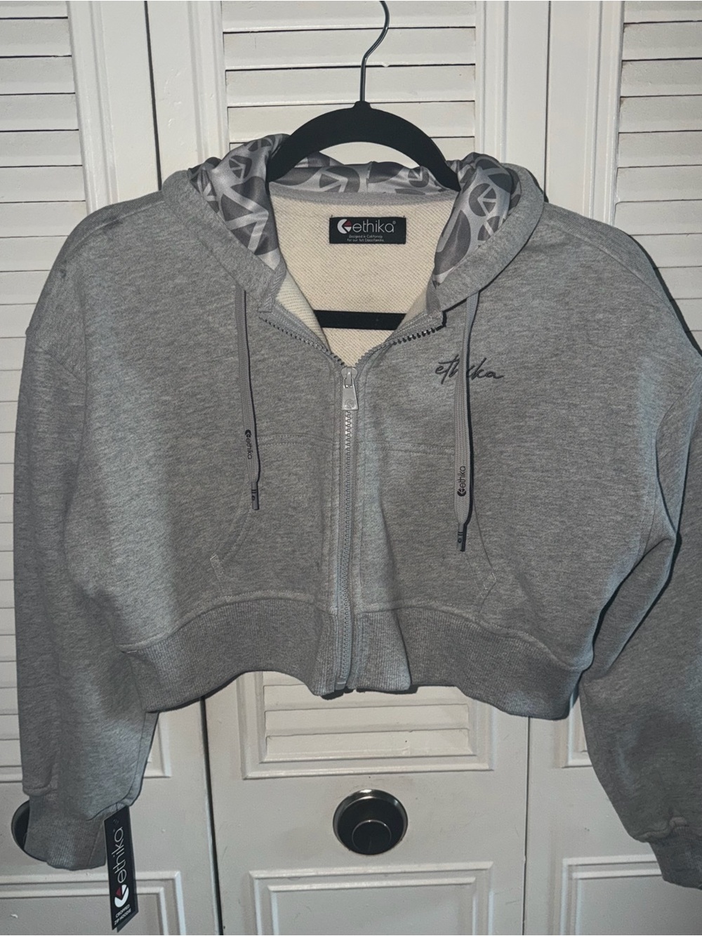 Ethika Girl’s Gray Cropped Zip-Up Hoodie